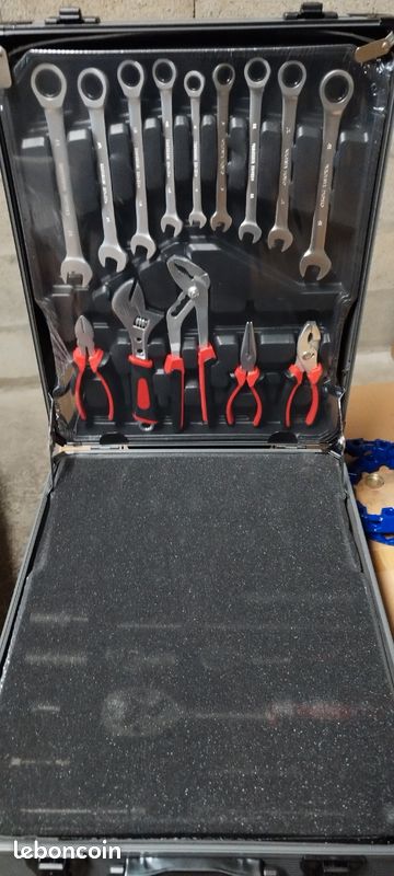 Valise outillée - 14